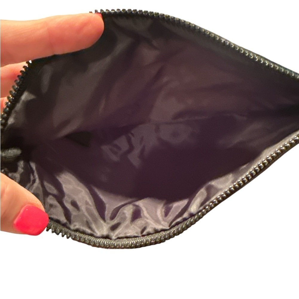 YSL Beaute Wristlet GWP - Picture 5 of 6